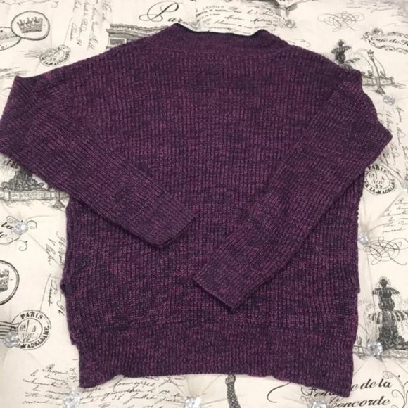 John + Jenn Stitched V Neck Sweater - Picture 4 of 7